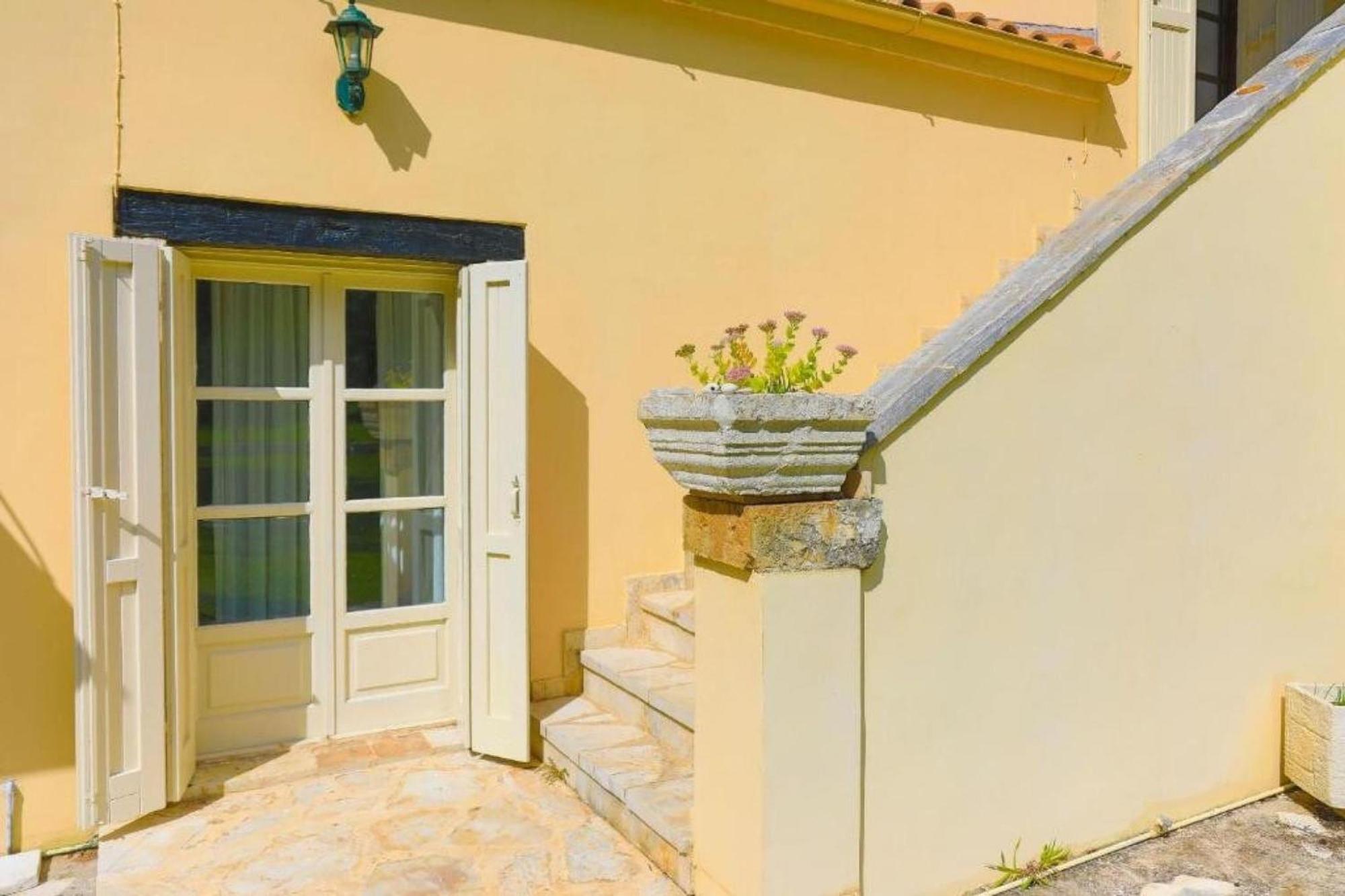 Вилла Secret Garden House - Private Garden With Pool Ахарави Экстерьер фото
