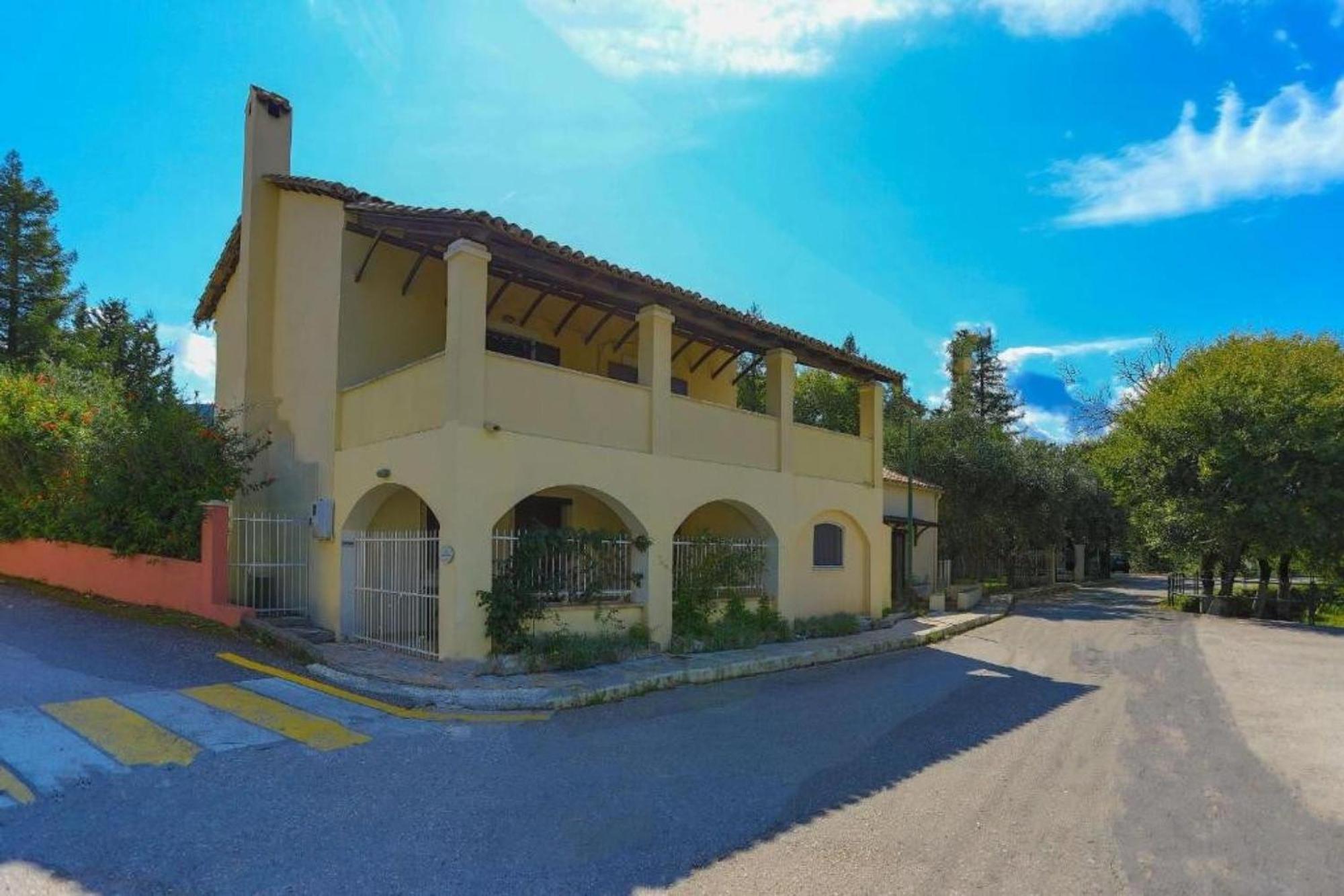 Вилла Secret Garden House - Private Garden With Pool Ахарави Экстерьер фото